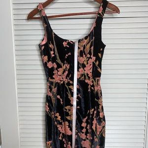 NWOT House of CB Lexi Floral Dress
